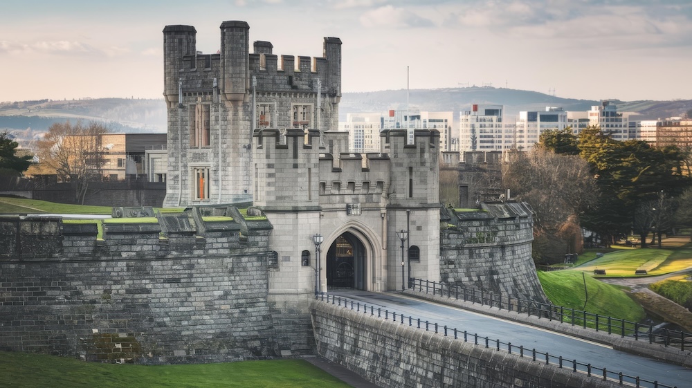 Private Chauffeur Tour from London to Wales